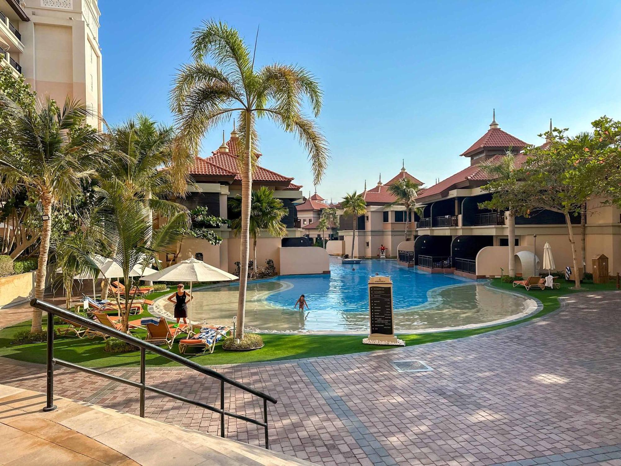 Renovated 1br Haven In 5 Star Apartment Dubai