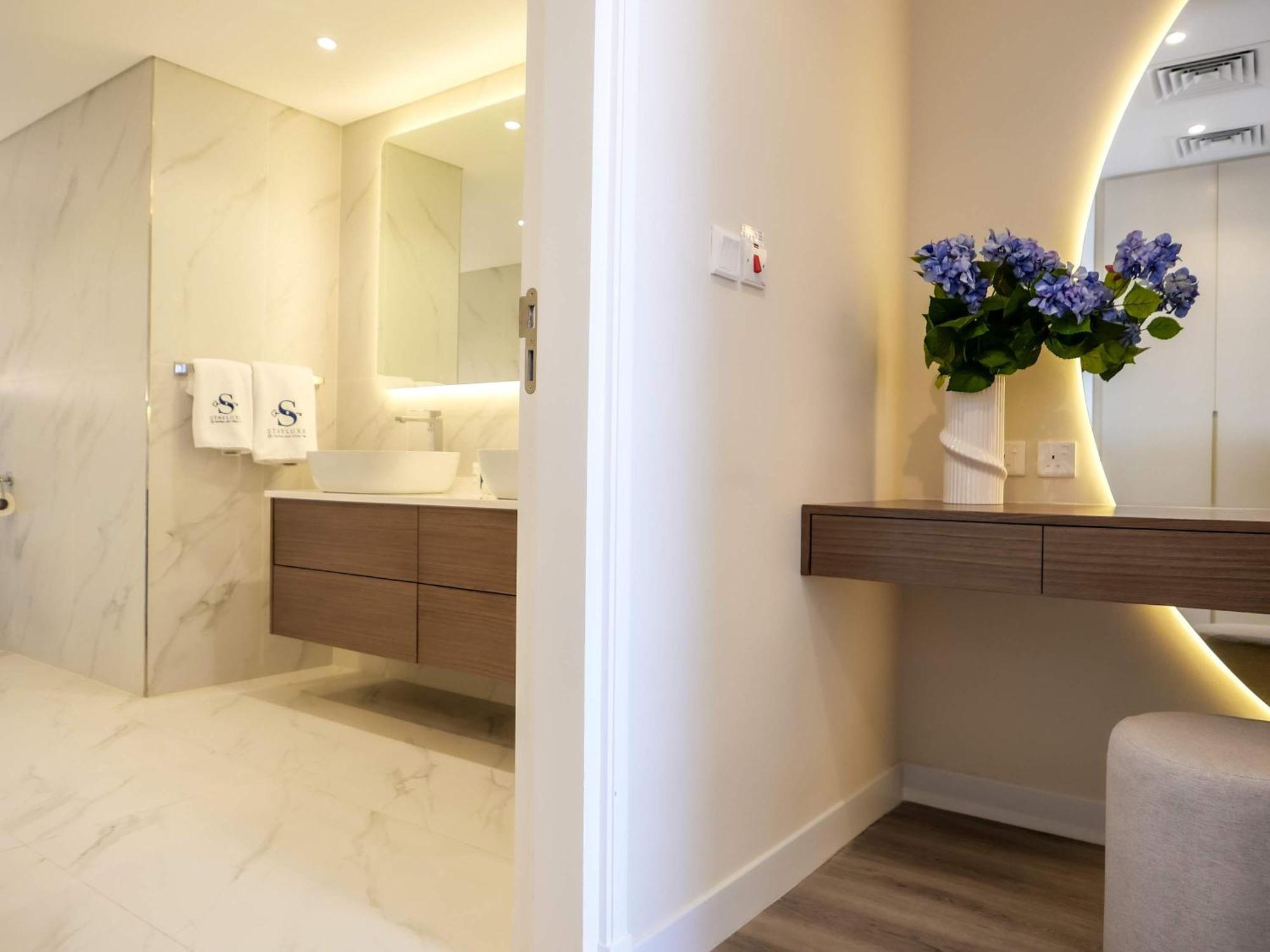 Renovated 1br Haven In 5 Star Apartment *